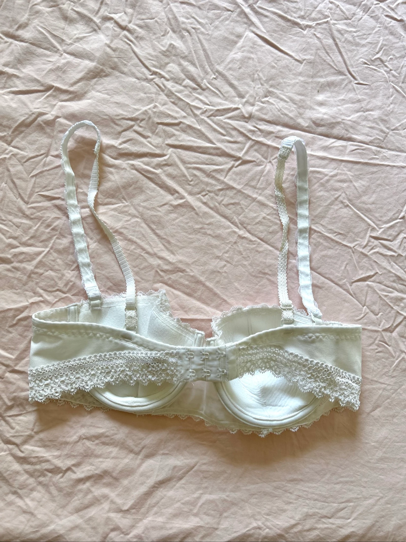 Sutiã de balcão cor creme em renda floral alças ajustáveis em poliamida e algodão 95 Aubade – photo 14
